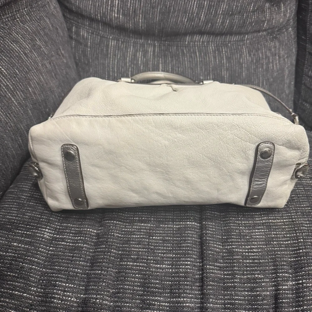 Coach Metallic Silver and Cream Satchel - excellent condition - Picture 16 of 16